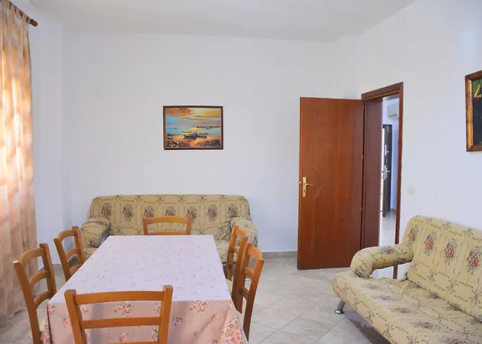 Apart Otel Janina Dıraç